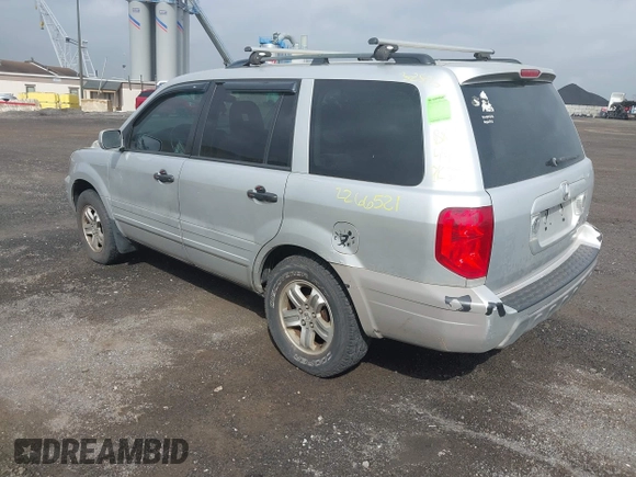 2005 Honda Pilot EX with VIN 2HKYF184X5H533837, listed as a IAAI auction lot 41900265 with 163,522 mi miles. Bid and sale history available at carsss.com. Image 3.
