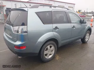 2007 Mitsubishi Outlander ES with VIN JA4MS31X57U010562, listed as a IAAI auction lot 41446868 with 115,464 mi miles. Bid and sale history available at carsss.com. Image 4.