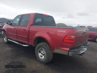 2002 Ford F-150 XLT with VIN 1FTRW08L32KB89593, listed as a IAAI auction lot 41925268 with 178,019 mi miles. Bid and sale history available at carsss.com. Image 3.
