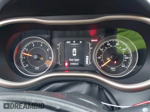 2015 Jeep Cherokee Latitude with VIN 1C4PJLCB0FW761871, listed as a IAAI auction lot 42099336 with 213,049 mi miles and . Bid and sale history available at DreamBid. Image 7.