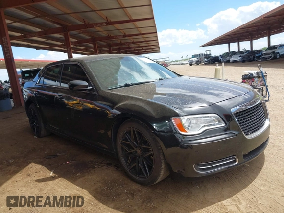 2013 Chrysler 300 S z VIN 2C3CCABG0DH506468, wystawiony jako IAAI lot #42050252 z przebiegiem 145 467 mil mil oraz . Historia ofert i sprzedaży dostępna na DreamBid. Obrazek 1.