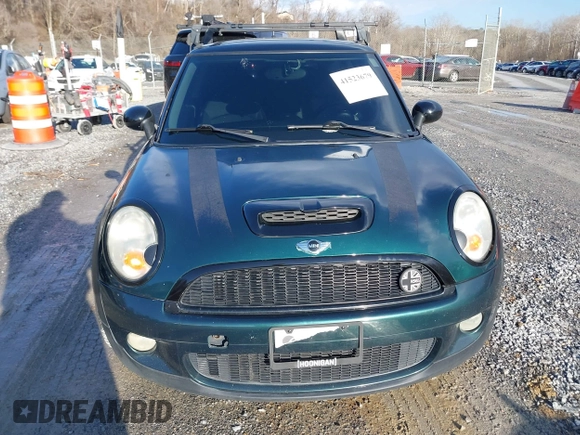 2007 MINI Hardtop S with VIN WMWMF73577TL89211, listed as a IAAI auction lot 41523679 with 136,705 mi miles and . Bid and sale history available at DreamBid. Image 6.