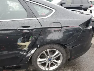2015 Ford Fusion Energi Titanium with VIN 3FA6P0SU1FR175569, listed as a Copart auction lot 65519992 with 103,072 mi miles. Bid and sale history available at carsss.com. Image 9.