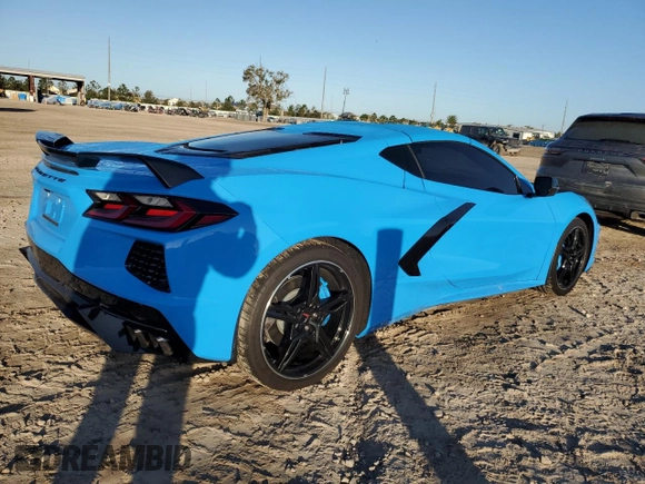 2021 Chevrolet Corvette 1LT with VIN 1G1YA2D42M5113717, listed as a Copart auction lot 77167694 with 9,190 mi miles and Non Repairable. Bid and sale history available at carsss.com. Image 3.
