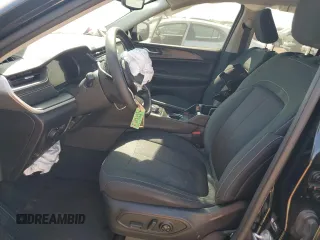 2023 Jeep Grand Cherokee Altitude z VIN 1C4RJHAGXPC548773, wystawiony jako Copart lot #71000974 z przebiegiem 35 985 mil mil oraz Szkoda całkowita • Salvage title. Historia ofert i sprzedaży dostępna na DreamBid. Obrazek 7.