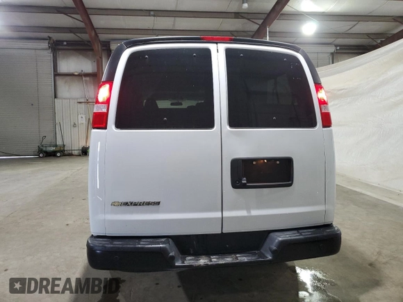 2022 Chevrolet Express Passenger LS z VIN 1GAZGNFP7N1272754, wystawiony jako Copart lot #73560924 z przebiegiem 25 492 mil mil oraz Czysty tytuł • Clean title. Historia ofert i sprzedaży dostępna na DreamBid. Obrazek 6.
