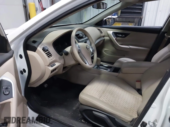 2016 Nissan Altima SR with VIN 1N4AL3AP9GC150406, listed as a IAAI auction lot 42122965 with 168,955 mi miles and . Bid and sale history available at carsss.com. Image 5.