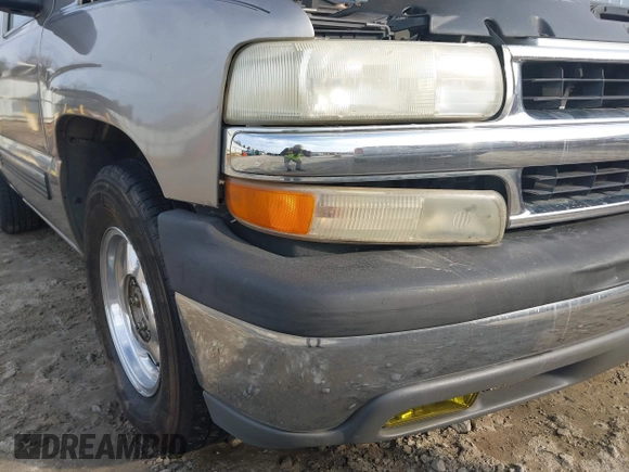 1999 Chevrolet Silverado 1500 with VIN 1GCEC14W8XZ104775, listed as a IAAI auction lot 41507939 with 252,951 mi miles. Bid and sale history available at carsss.com. Image 6.