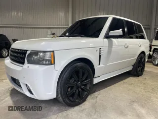2011 Land Rover Range Rover SC z VIN SALMF1E46BA357805, wystawiony jako Copart lot #45029615 z przebiegiem 120 381 mil mil oraz Czysty tytuł • Clean title. Historia ofert i sprzedaży dostępna na DreamBid. Obrazek 2.