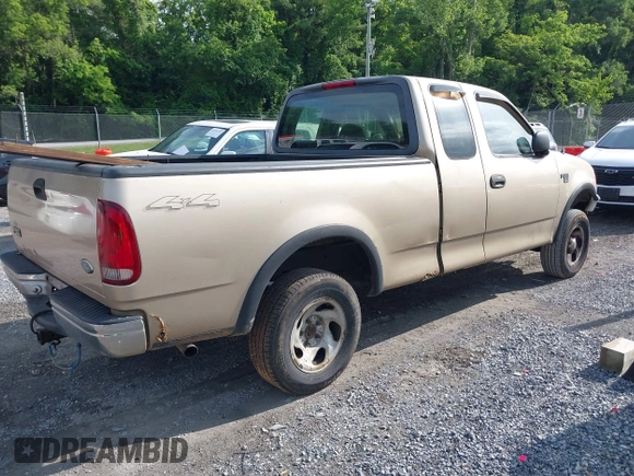1999 Ford F-150 z VIN 1FTRX18W9XNB33354, wystawiony jako IAAI lot #42380827 z przebiegiem Nie podano mil oraz . Historia ofert i sprzedaży dostępna na DreamBid. Obrazek 4.