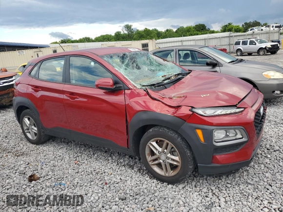 2021 Hyundai Kona SE z VIN KM8K1CAA4MU644545, wystawiony jako Copart lot #56588105 z przebiegiem 86 172 mil mil oraz Szkody całkowita. Historia ofert i sprzedaży dostępna na DreamBid. Obrazek 4.