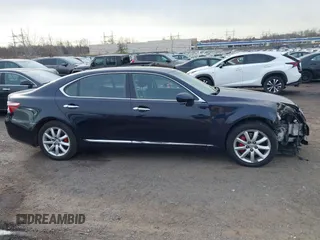2008 Lexus LS LWB with VIN JTHGL46F785021269, listed as a IAAI auction lot 41882714 with 123,534 mi miles. Bid and sale history available at carsss.com. Image 13.
