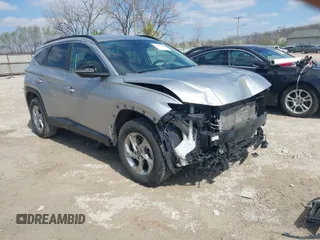2022 Hyundai Tucson SEL with VIN 5NMJBCAE8NH007635, listed as a IAAI auction lot 41923316 with 115,286 mi miles. Bid and sale history available at carsss.com. Image 1.
