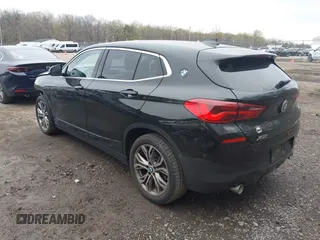 2020 BMW X2 xDrive28i z VIN WBXYJ1C07L5P76055, wystawiony jako IAAI lot #41947611 z przebiegiem 38 277 mil mil oraz . Historia ofert i sprzedaży dostępna na DreamBid. Obrazek 3.