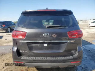 2020 Kia Sedona LX with VIN KNDMB5C17L6590101, listed as a Copart auction lot 46798405 with 101,064 mi miles and Salvage Title. Bid and sale history available at carsss.com. Image 6.