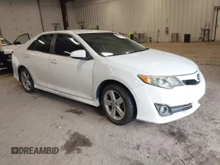 2014 Toyota Camry L with VIN 4T1BF1FK0EU750693, listed as a IAAI auction lot 41240939 with 143,049 mi miles. Bid and sale history available at carsss.com. Image 1.