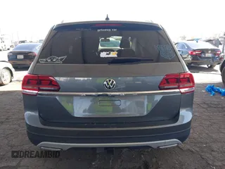 2019 Volkswagen Atlas SE with VIN 1V2DR2CA2KC547116, listed as a IAAI auction lot 41840372 with 102,625 mi miles and . Bid and sale history available at DreamBid. Image 15.