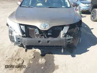 2009 Toyota Venza with VIN 4T3ZE11AX9U002174, listed as a IAAI auction lot 41901031 with 230,619 mi miles. Bid and sale history available at carsss.com. Image 6.