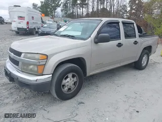 2005 Chevrolet Colorado 1SC LS Z85 with VIN 1GCCS136158126387, listed as a IAAI auction lot 41842613 with 320,680 mi miles. Bid and sale history available at carsss.com. Image 2.