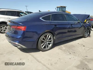 2024 Audi A5 Sportback S line Prestige z VIN WAUEACF51RA122846, wystawiony jako Copart lot #50018975 z przebiegiem Nie podano mil oraz Szkoda całkowita • Salvage title. Historia ofert i sprzedaży dostępna na DreamBid. Obrazek 3.