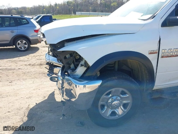 2018 Ram 2500 Tradesman with VIN 3C6UR5CJ1JG336382, listed as a IAAI auction lot 39077896 with 118,111 mi miles. Bid and sale history available at carsss.com. Image 12.