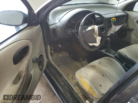1998 Saturn SL with VIN 1G8ZF5285WZ204569, listed as a Copart auction lot 43624765 with 318,544 mi miles and Salvage Title. Bid and sale history available at carsss.com. Image 8.