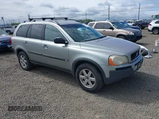 2005 Volvo XC90 with VIN YV1CZ592451150192, listed as a IAAI auction lot 42136295 with 169,886 mi miles. Bid and sale history available at carsss.com. Image 1.