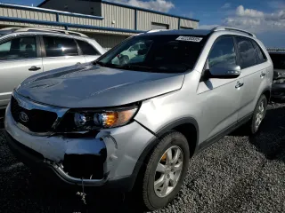 2012 Kia Sorento LX with VIN 5XYKT3A63CG300487, listed as a Copart auction lot 42238505 with 169,756 mi miles and Salvage Title. Bid and sale history available at carsss.com. Image 1.