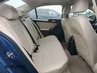 2015 Volkswagen Jetta Sedan Hybrid SEL Premium with VIN 3VW637AJ9FM427293, listed as a Copart auction lot 56322994 with 203,494 mi miles and Clean Title. Bid and sale history available at carsss.com. Image 10.