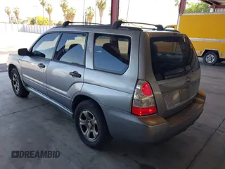 2007 Subaru Forester X with VIN JF1SG63687H734670, listed as a IAAI auction lot 42555367 with 194,918 mi miles and . Bid and sale history available at DreamBid. Image 3.