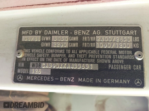 1989 Mercedes-Benz 560 with VIN WDBCA39DXKA433631, listed as a IAAI auction lot 41687132 with 137,621 mi miles and . Bid and sale history available at DreamBid. Image 9.