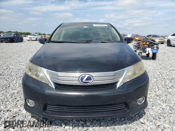 2011 Lexus HS 250h z VIN JTHBB1BA3B2048239, wystawiony jako Copart lot #53230695 z przebiegiem 274 110 mil mil oraz Szkoda całkowita • Salvage title. Historia ofert i sprzedaży dostępna na DreamBid. Obrazek 5.