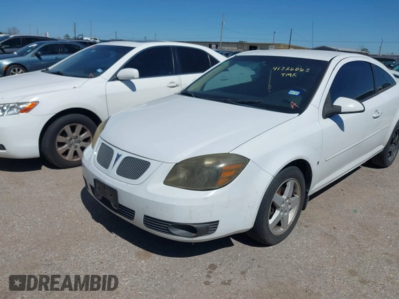 2008 Pontiac G5 with VIN 1G2AL18F887217488, listed as a IAAI auction lot 41726062 with 1 mi miles. Bid and sale history available at carsss.com. Image 2.