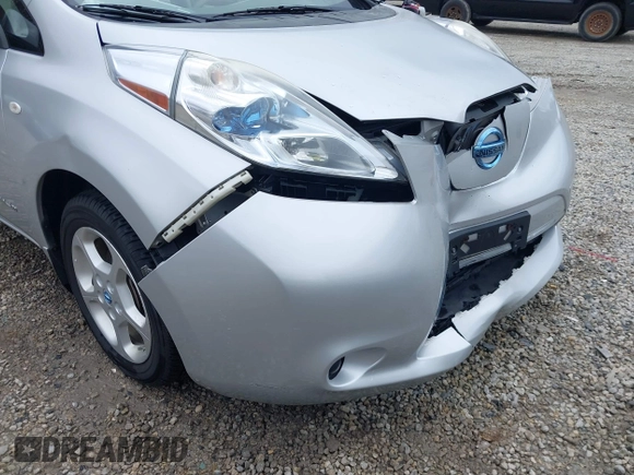 2012 Nissan LEAF SL with VIN JN1AZ0CP4CT026366, listed as a IAAI auction lot 41843842 with 62,509 mi miles. Bid and sale history available at carsss.com. Image 19.