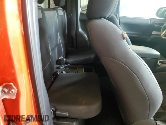 2017 Toyota Tacoma SR5 with VIN 5TFSZ5AN5HX063619, listed as a Copart auction lot 61084235 with 112,980 mi miles and Salvage title. Bid and sale history available at DreamBid. Image 10.
