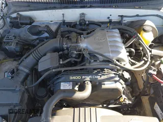 2003 Toyota Tacoma PreRunner with VIN 5TESN92N33Z185270, listed as a IAAI auction lot 41653969 with 357,016 mi miles. Bid and sale history available at carsss.com. Image 10.