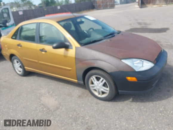 2001 Ford Focus SE with VIN 1FAFP34P81W369028, listed as a IAAI auction lot 40325039 with 147,277 mi miles and . Bid and sale history available at carsss.com. Image 1.