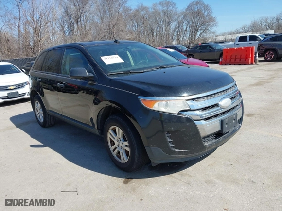 2011 Ford Edge SE with VIN 2FMDK3GC0BBB60647, listed as a IAAI auction lot 41756534 with 196,751 mi miles. Bid and sale history available at carsss.com. Image 1.