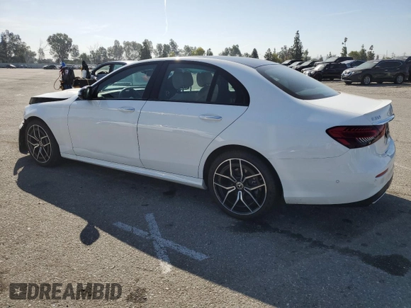 2021 Mercedes-Benz E 350 z VIN W1KZF8DB6MA919605, wystawiony jako Copart lot #57729745 z przebiegiem 19 142 mil mil oraz Szkoda całkowita • Salvage title. Historia ofert i sprzedaży dostępna na DreamBid. Obrazek 2.