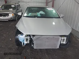 2018 Hyundai Elantra SEL z VIN KMHD84LF1JU499186, wystawiony jako IAAI lot #41950942 z przebiegiem 28 198 mil mil oraz . Historia ofert i sprzedaży dostępna na DreamBid. Obrazek 6.