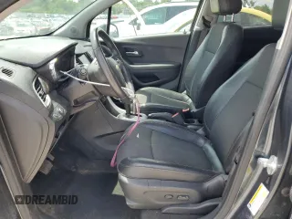 2022 Chevrolet Trax LT with VIN KL7CJLSM6NB512771, listed as a Copart auction lot 61241545 with 54,709 mi miles and Salvage title. Bid and sale history available at DreamBid. Image 7.