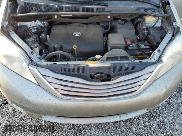 2017 Toyota Sienna XLE Auto Access Seat with VIN 5TDYZ3DC9HS820214, listed as a Copart auction lot 43328565 with 166,796 mi miles and Salvage title. Bid and sale history available at DreamBid. Image 12.
