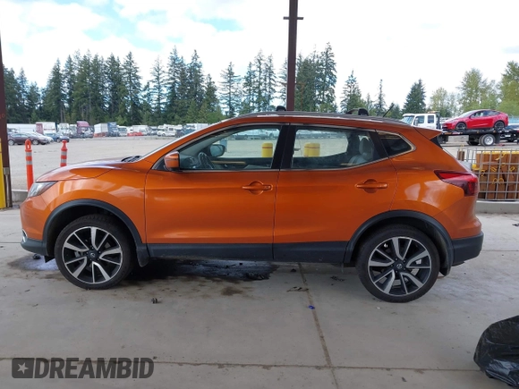 2017 Nissan Rogue Sport SL with VIN JN1BJ1CR7HW106222, listed as a IAAI auction lot 42085022 with 87,389 mi miles. Bid and sale history available at carsss.com. Image 15.