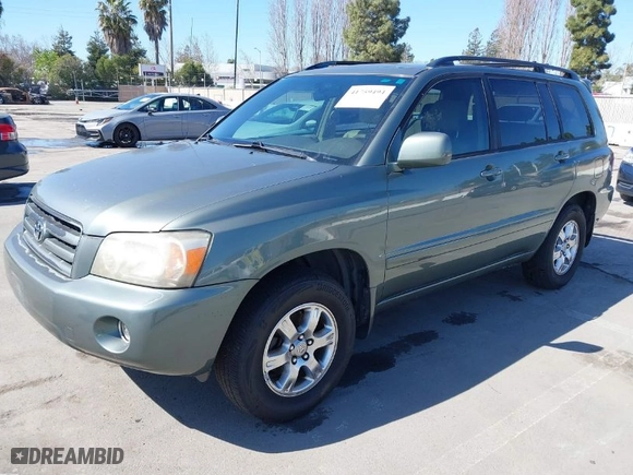 2004 Toyota Highlander with VIN JTEEP21A640056420, listed as a IAAI auction lot 41759494 with 299,800 mi miles. Bid and sale history available at carsss.com. Image 2.