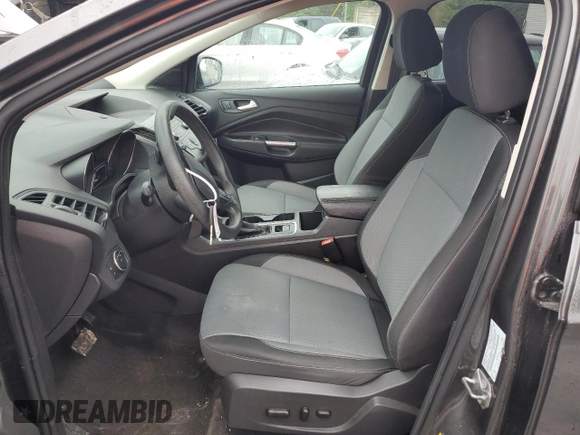 2017 Ford Escape SE z VIN 1FMCU9GD4HUE68604, wystawiony jako Copart lot #61170775 z przebiegiem 152 286 mil mil oraz Czysty tytuł • Clean title. Historia ofert i sprzedaży dostępna na DreamBid. Obrazek 7.
