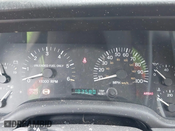 1997 Jeep Cherokee Sport with VIN 1J4FJ68SXVL582060, listed as a IAAI auction lot 41333519 with 183,580 mi miles. Bid and sale history available at carsss.com. Image 7.