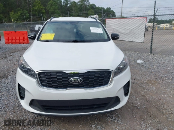 2019 Kia Sorento S V6 with VIN 5XYPG4A57KG605108, listed as a IAAI auction lot 41899611 with 121,198 mi miles. Bid and sale history available at carsss.com. Image 6.