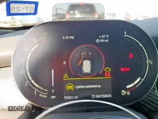 2023 MINI Hardtop Cooper S z VIN WMW53DH08P2S76236, wystawiony jako Copart lot #61500325 z przebiegiem 38 861 mil mil oraz Szkoda całkowita • Salvage title. Historia ofert i sprzedaży dostępna na DreamBid. Obrazek 9.