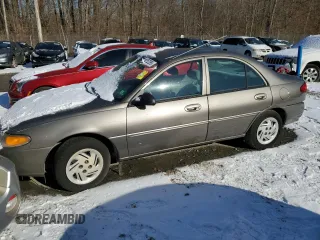 2001 Ford Escort Fleet with VIN 3FAFP13P91R211189, listed as a Copart auction lot 88252295 with 71,605 mi miles and Salvage Title. Bid and sale history available at carsss.com. Image 1.