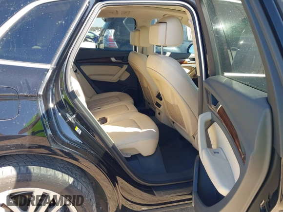 2018 Audi Q5 Premium Plus with VIN WA1BNAFY6J2008147, listed as a IAAI auction lot 41692642 with 113,475 mi miles. Bid and sale history available at carsss.com. Image 8.